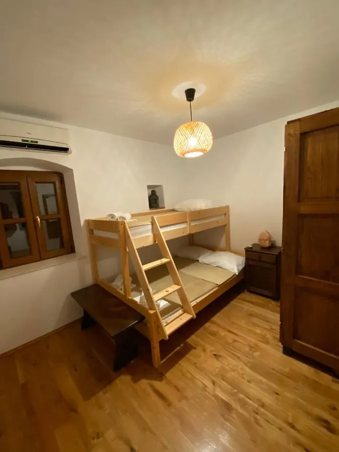 Villa Charles Trogir 0*,
